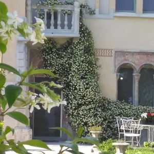 Casa Lulu Bed & Breakfast