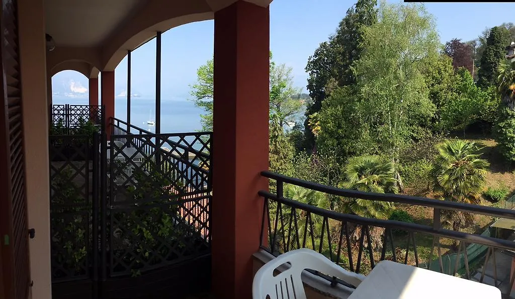 Albergo Riva Reno Di Leggiuno Italië