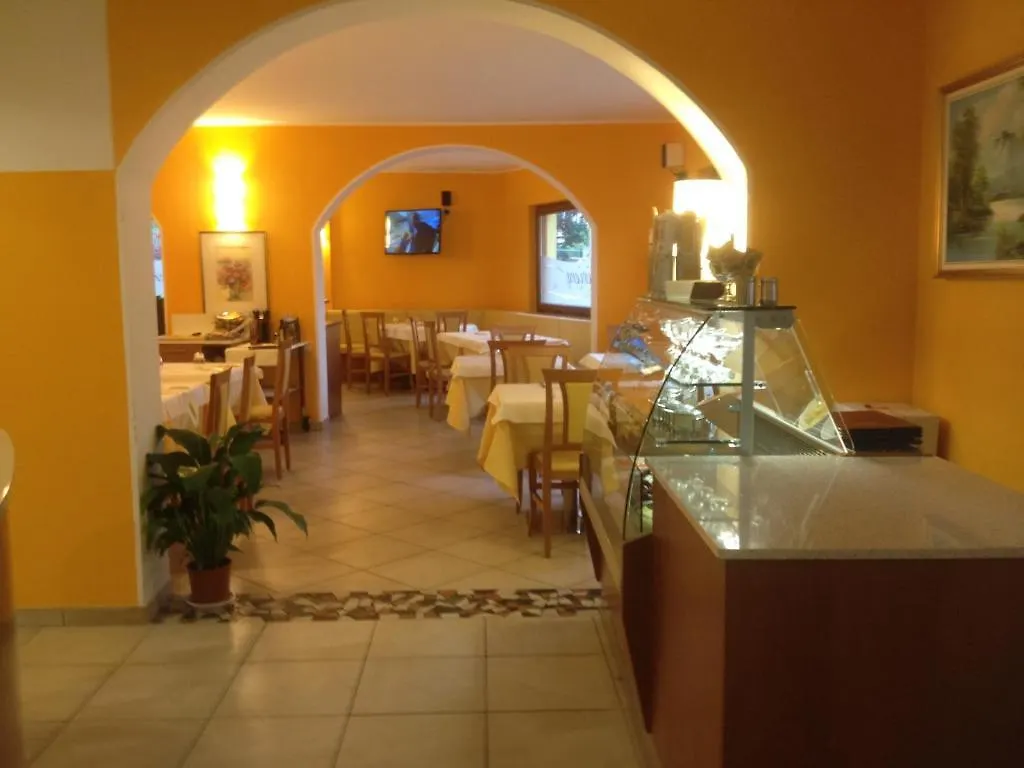 *** Hotel Albergo Riva Reno Di Leggiuno Italië